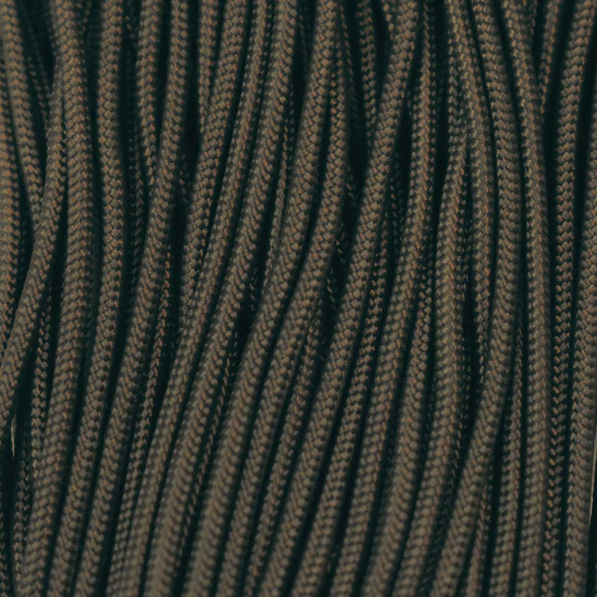 2.4 mm (3/32”) 275 Tactical Paracord Ranger Green Made in the USA Nylon/Nylon (100 ft) El Wood Braiding Co
