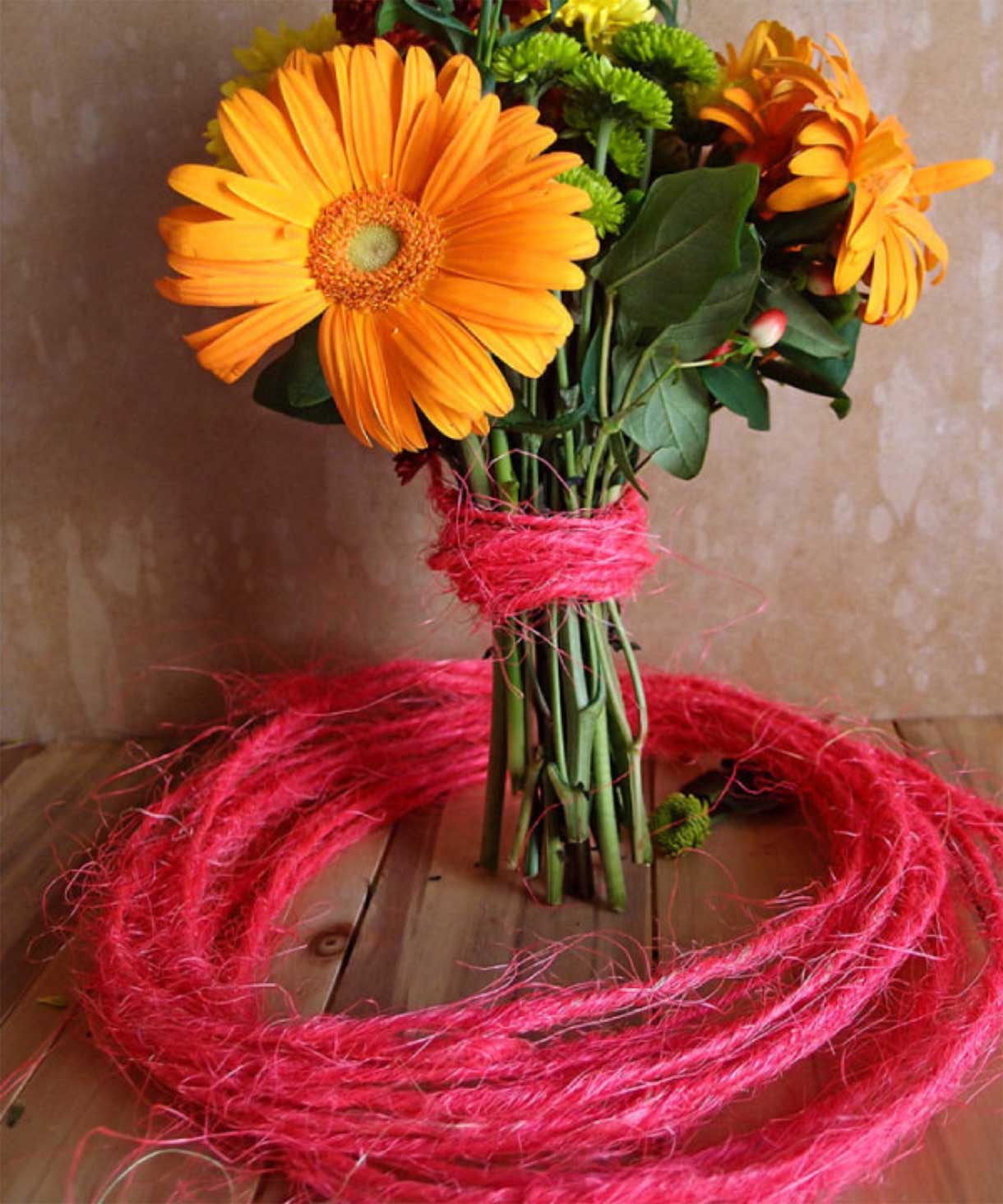 3 mm (1/8") Hot Pink Wired Sisal Rope 9.75 m (32 ft) Harvest Imports