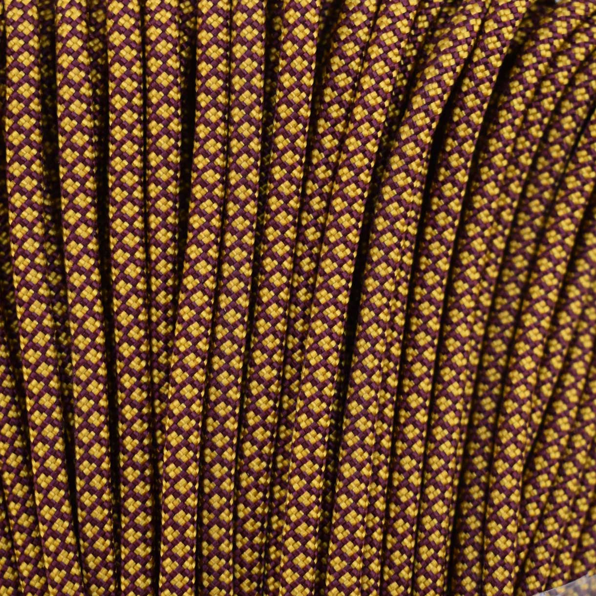 4 mm (5/32”) 550 Paracord Burgundy with Gold Diamonds Made in the USA Nylon/Nylon