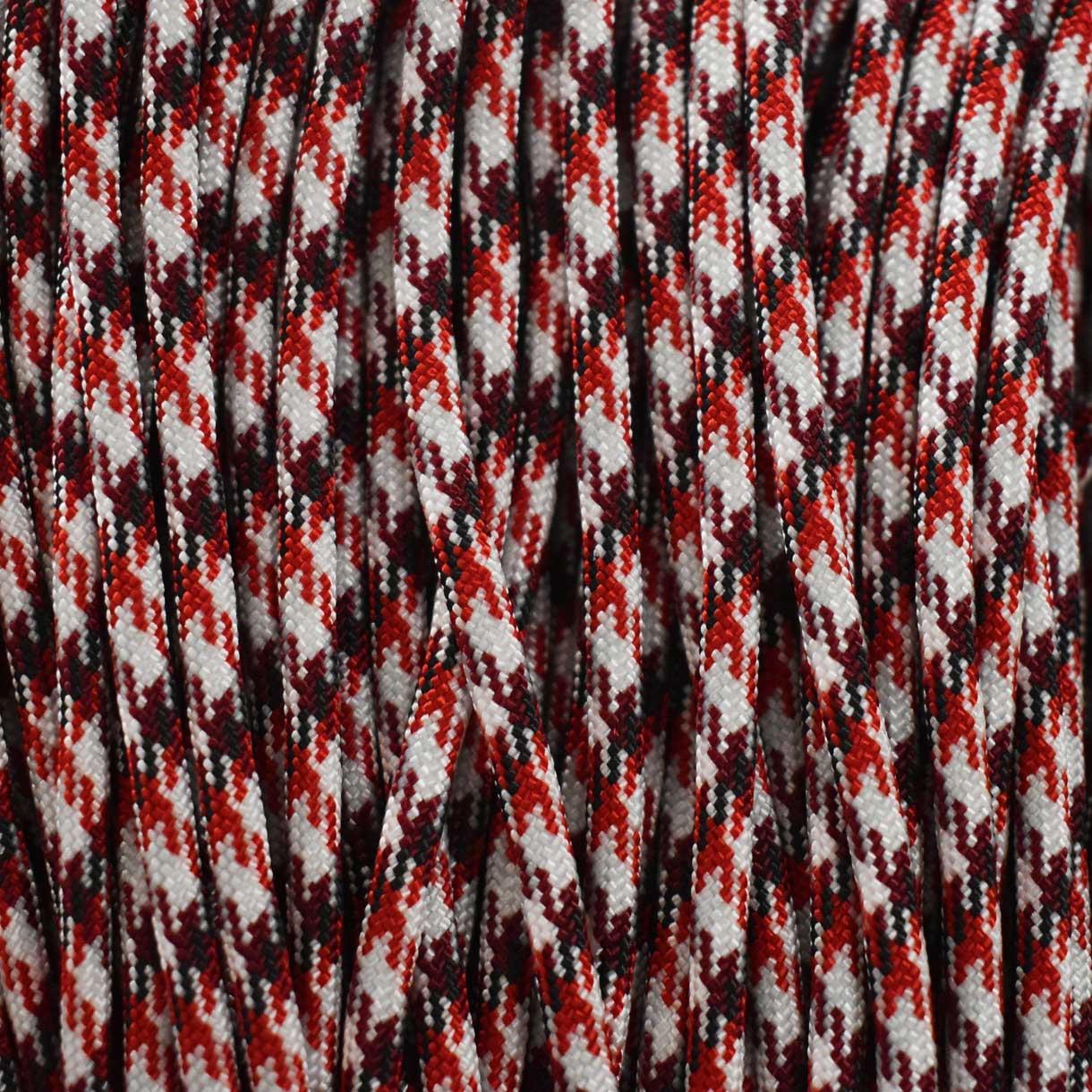 4 mm (5/32”) 550 Paracord Hear Attack Made in the USA Nylon/Nylon (100 ft)