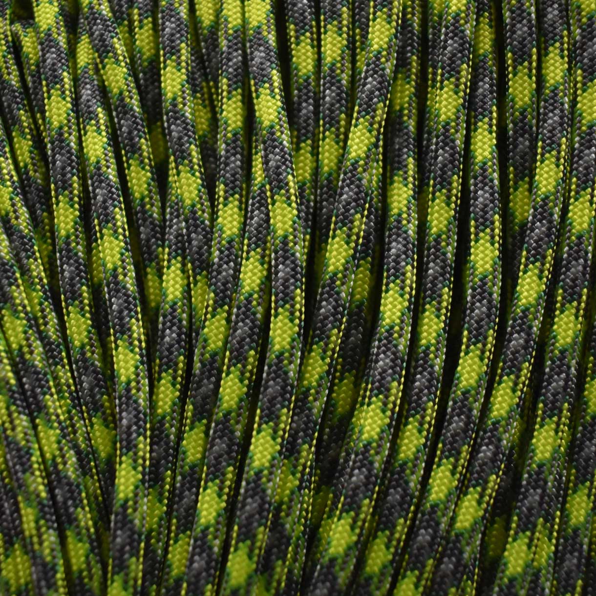 4 mm (5/32”) 550 Paracord Ion Runner Made in the USA Nylon/Nylon (100 ft)