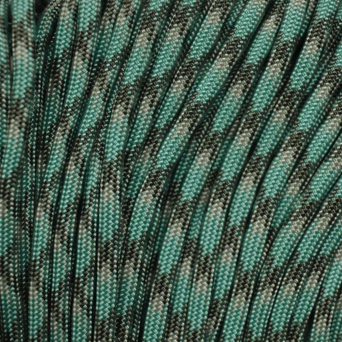 4 mm (5/32”) 550 Paracord Neptune 1 Made in the USA Nylon/Nylon (100 ft) El Wood Braiding Co