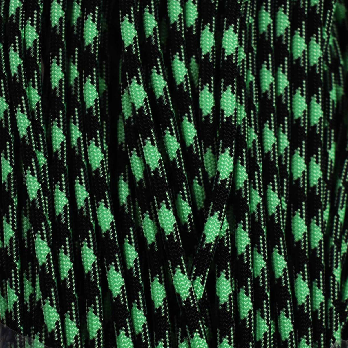 4 mm (5/32”) 550 Paracord Outbreak Made in the USA Nylon/Nylon (100 ft) El Wood Braiding Co