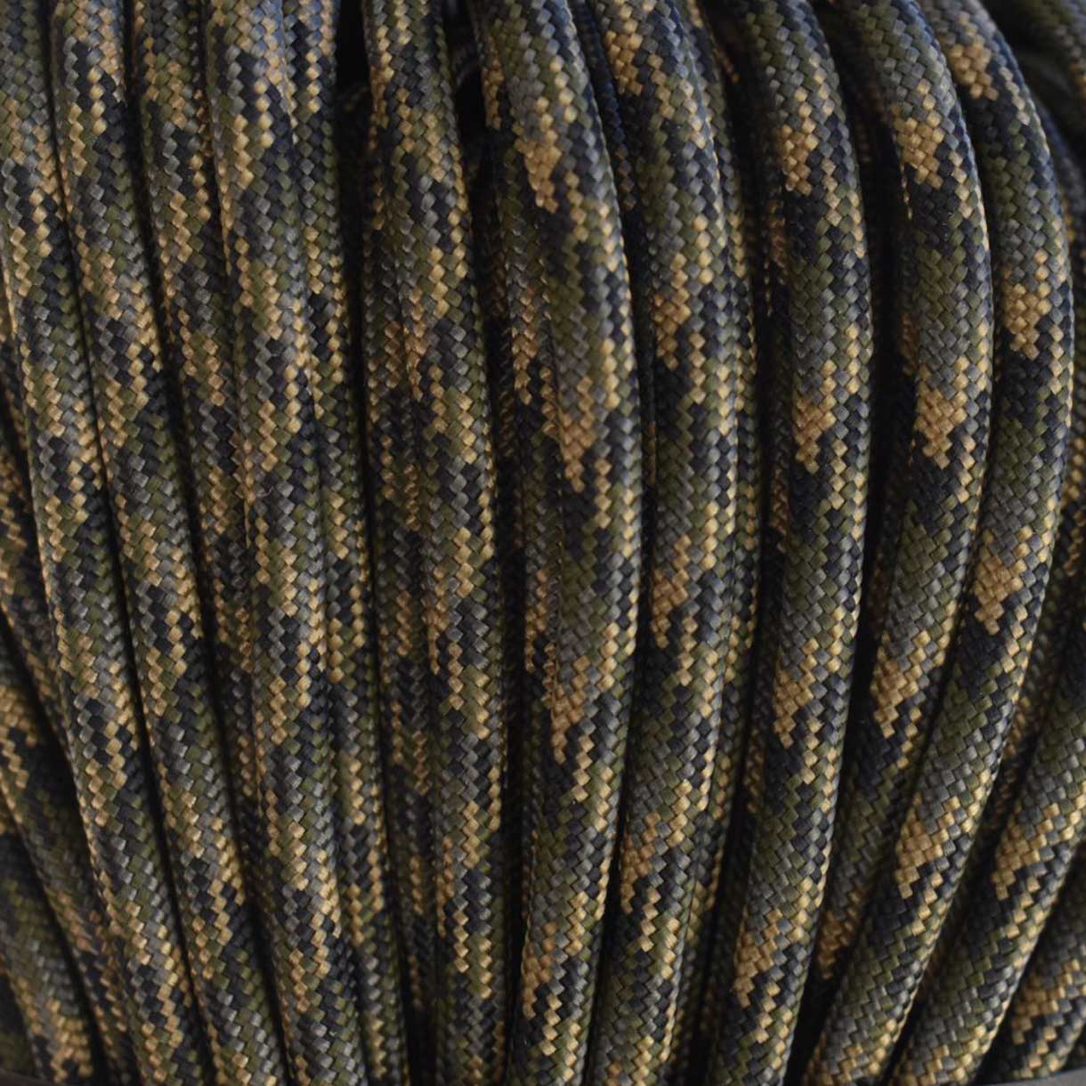 4 mm (5/32”) 550 Paracord Alternate Ground War Made in the USA Polyester/Nylon Atwood Rope MFG