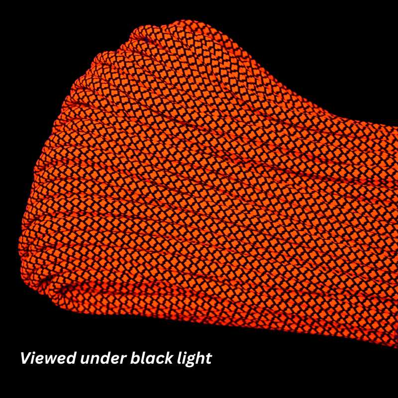 4 mm (5/32”) 550 Paracord Black with Imperial Red Diamonds Made in the USA Nylon/Nylon El Wood Braiding Co