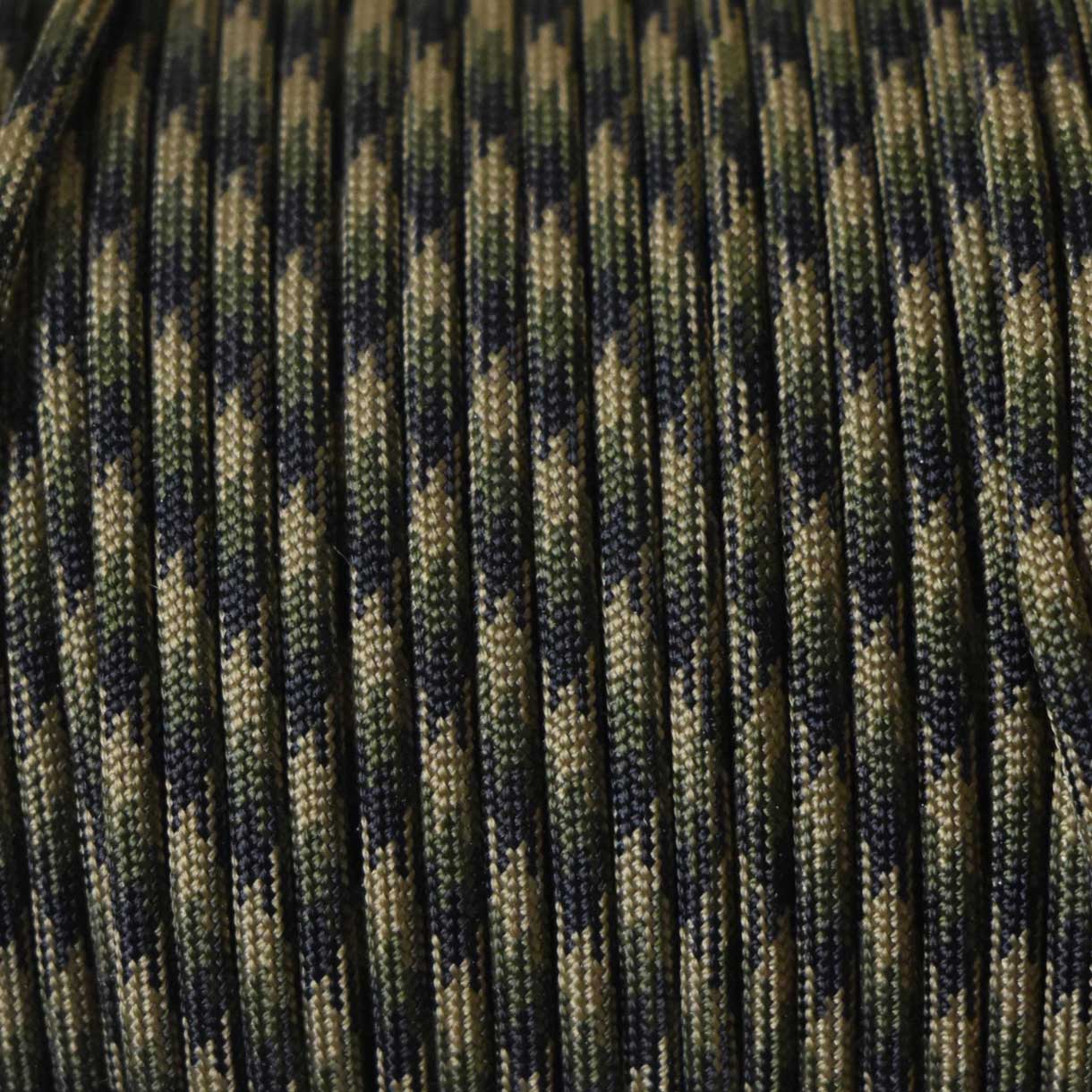4 mm (5/32”) 550 Paracord Military Camo Made in the USA Nylon/Nylon El Wood Braiding Co