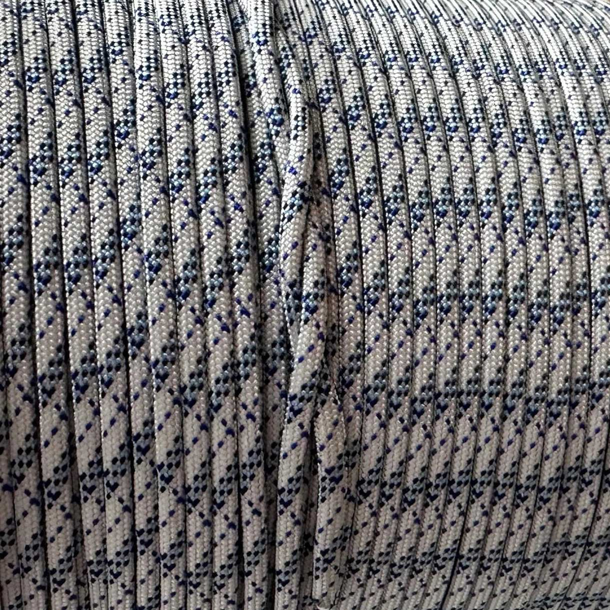 4 mm (5/32”) 550 Paracord Jazz Made in the USA Nylon/Nylon (100 ft) El Wood Braiding Co