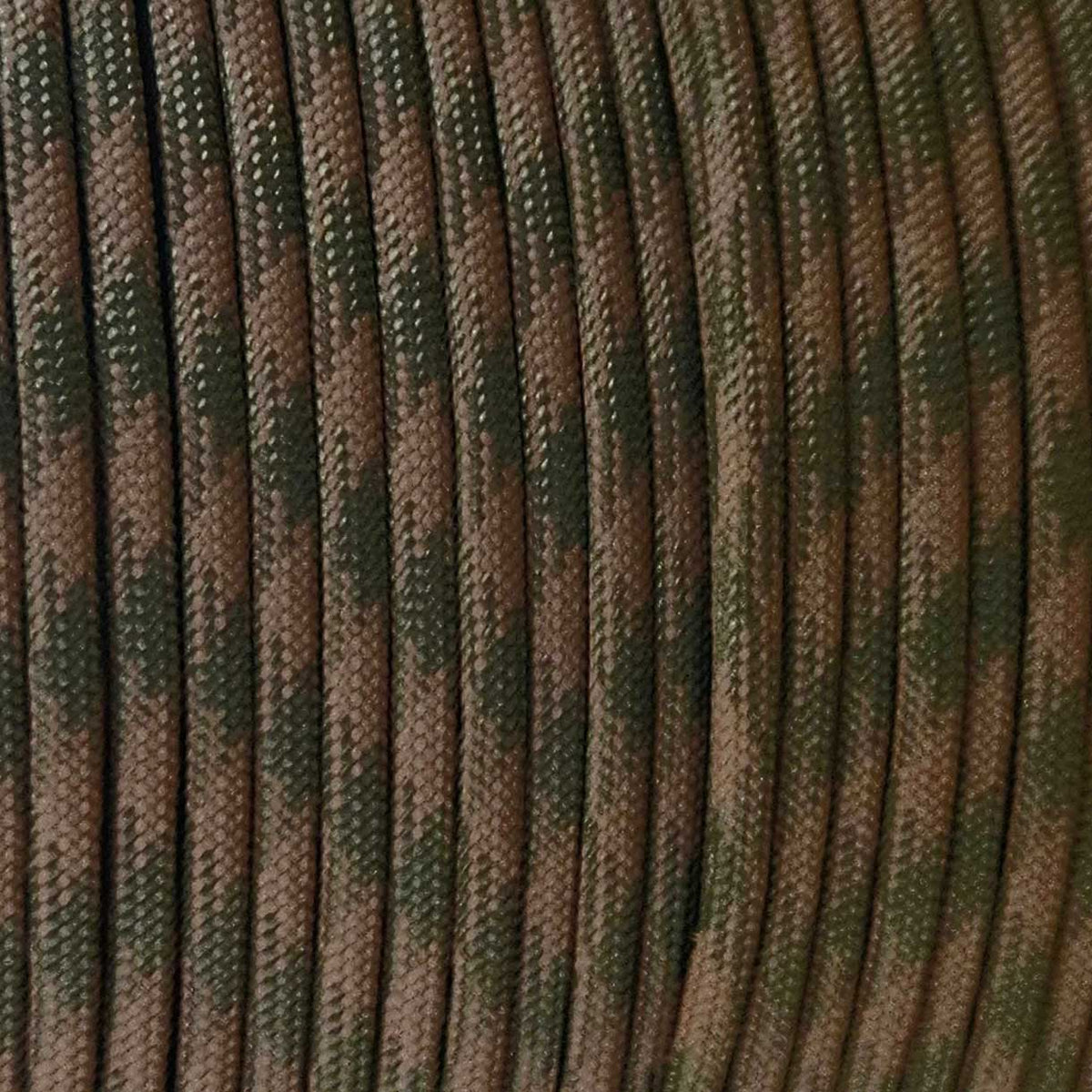 4 mm (5/32”) 550 Paracord Coyote and Olive 50/50 Made in the USA Nylon/Nylon (100 ft) El Wood Braiding Co