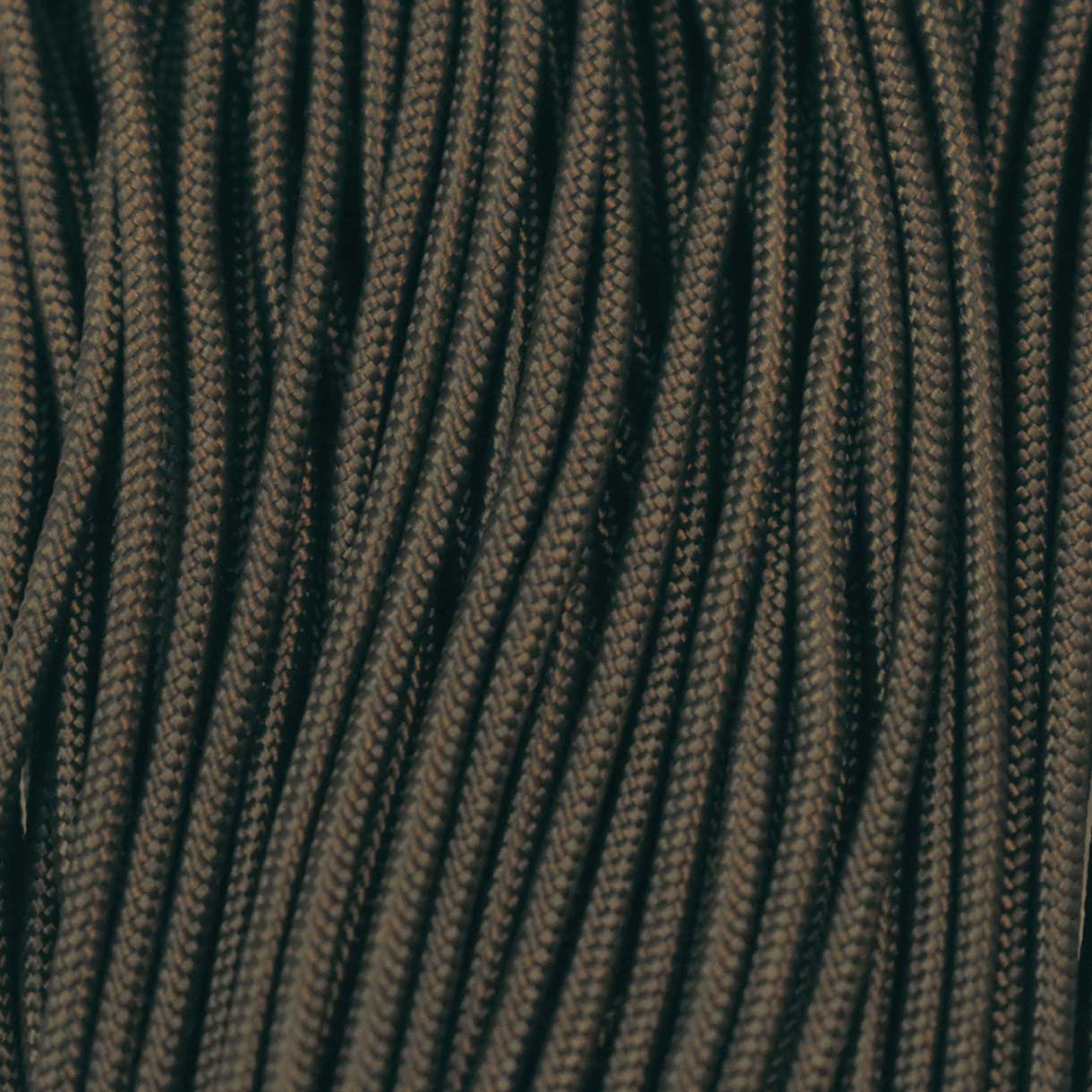 2.4 mm (3/32”) 275 Tactical Paracord Ranger Green Made in the USA Nylon/Nylon (100 ft)