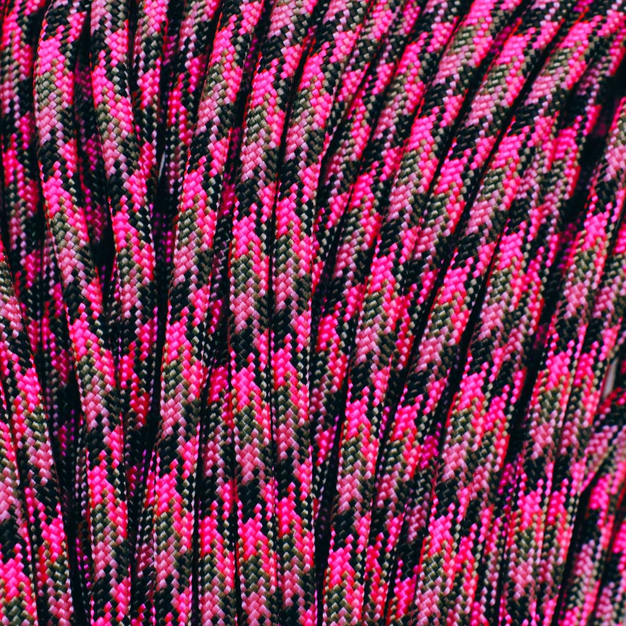 4 mm (5/32”) 550 Paracord Paradox Pink Made in the USA Nylon/Nylon (100 ft)