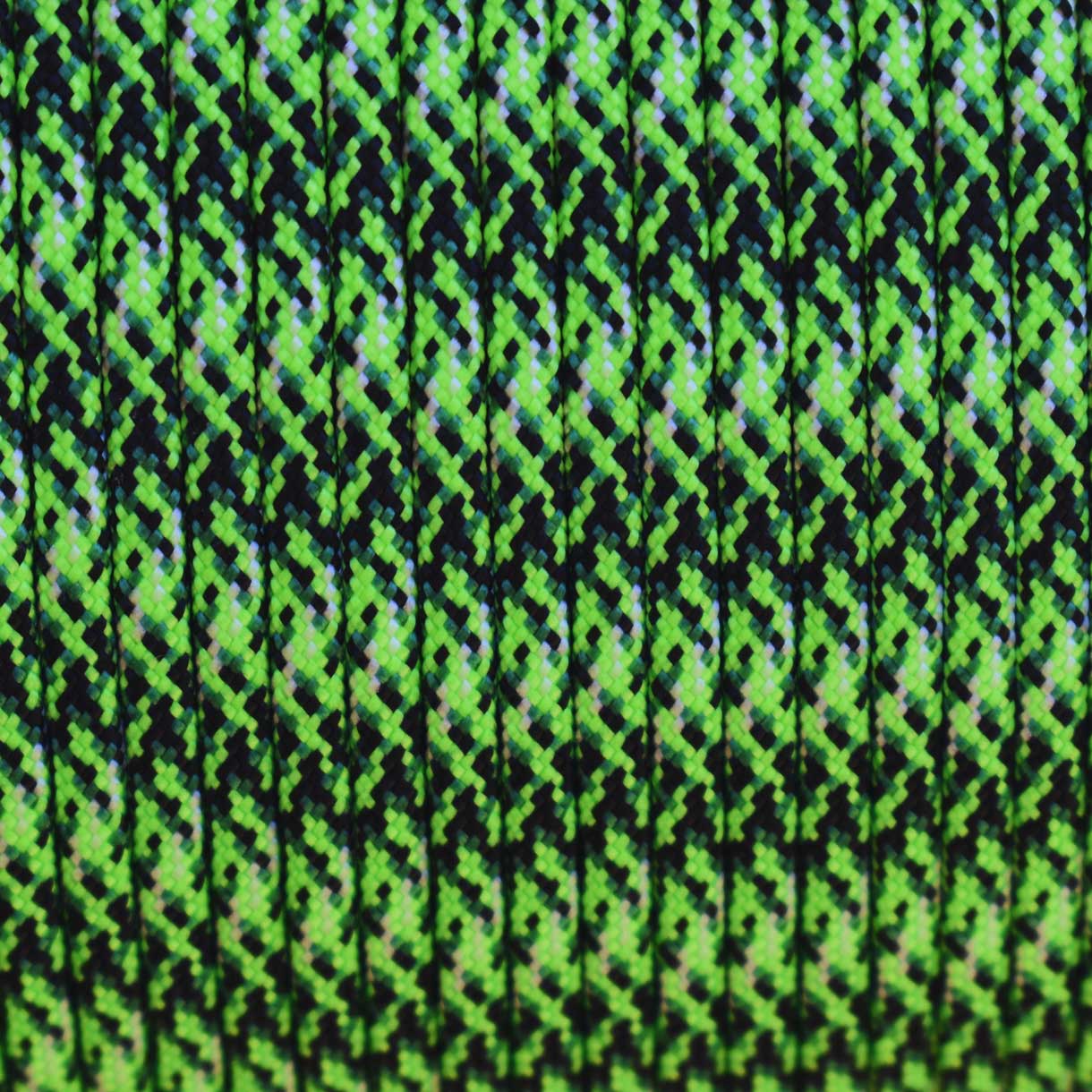 4 mm (5/32”) 550 Paracord Tsunami Green Made in the USA Nylon/Nylon
