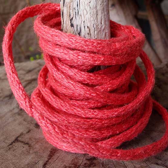 6 mm (1/4") Red Wired Jute Rope 8 m (27 ft)